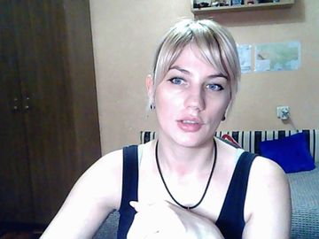 Lekkere webcam babe Alechka tijdens live sexshow